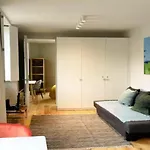 Rs2d New Ac My Cozy Place-1br Лісабон